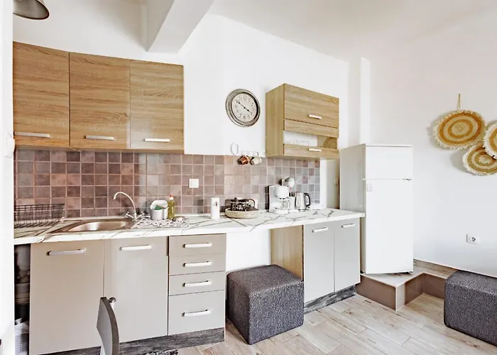 Apartament Isalos View *