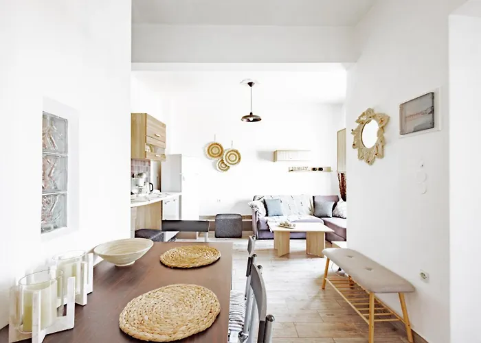 Isalos View Apartament *